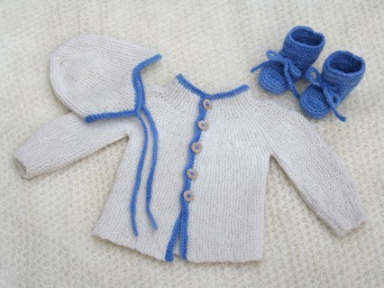 babyrillestrikksokkerjakkelue